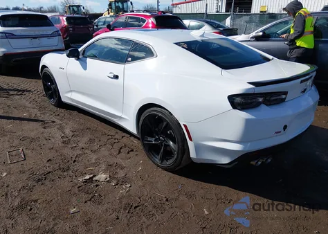 2023 Chevrolet Camaro Lt1 z USA, uszkodzony, nr VIN 1G1FF1R73P0157779